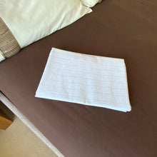 Load image into Gallery viewer, Earthing Half Sheet – UK Made – Organic Cotton With Silver Threads